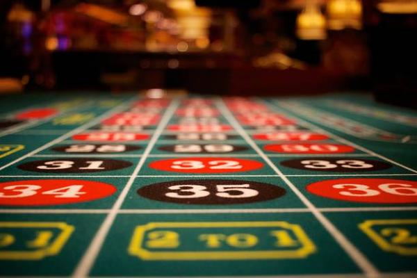Explore Slot Games with オンラインカジノ おすすめ Casino Guides