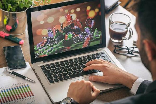 What Users Look For in betting app in uae